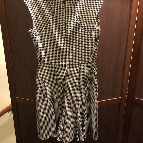 Houndstooth Jumper - Picture 2 of 3